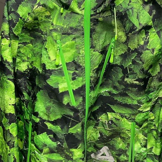 팔라스 퍼텍스 3L 아머 자켓 리프 프린트