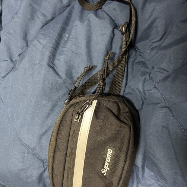 슈프림 미니 사이드 백 블랙 24fw