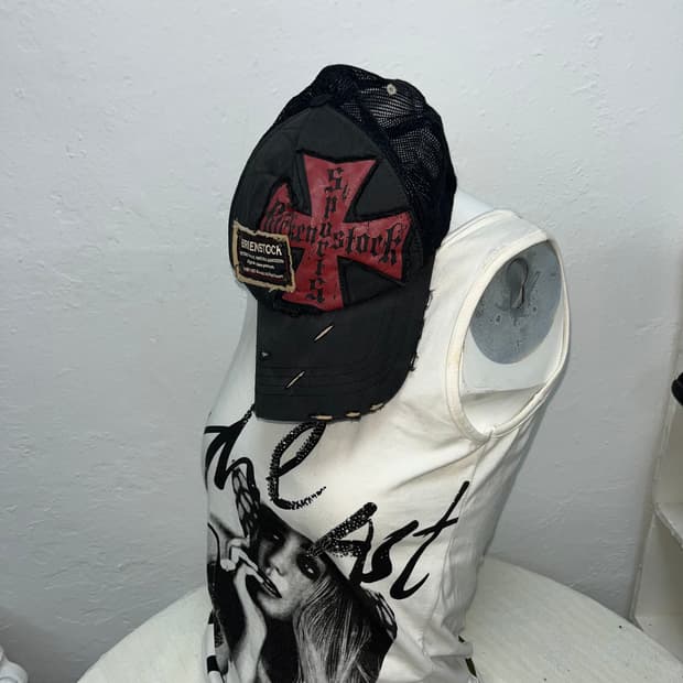 Y2K 레드 크로스 볼캡