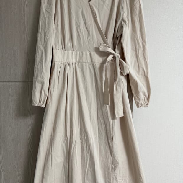 핫핑 베이지 랩 원피스 66 새상품