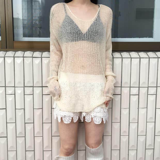 Loose fit net knit