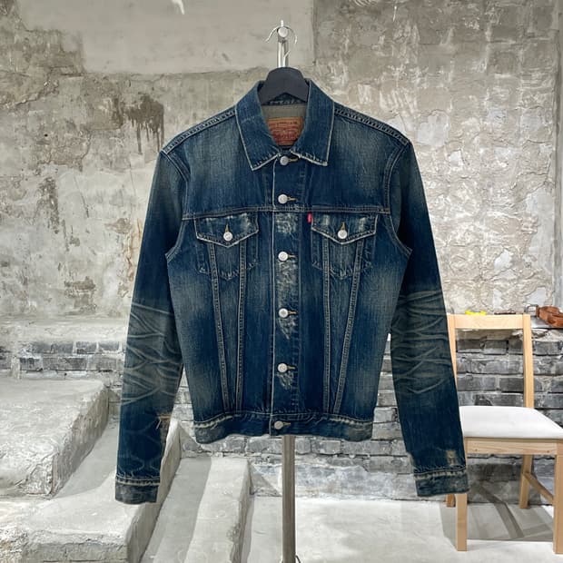 리바이스 70505 중청 워싱 웨스턴 트러커 데님 자켓