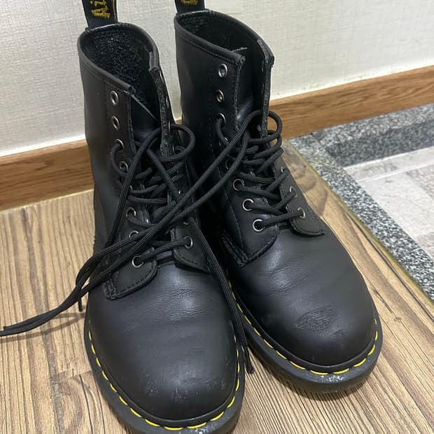 닥터마틴 1460 나파 8홀 블랙 무광 250