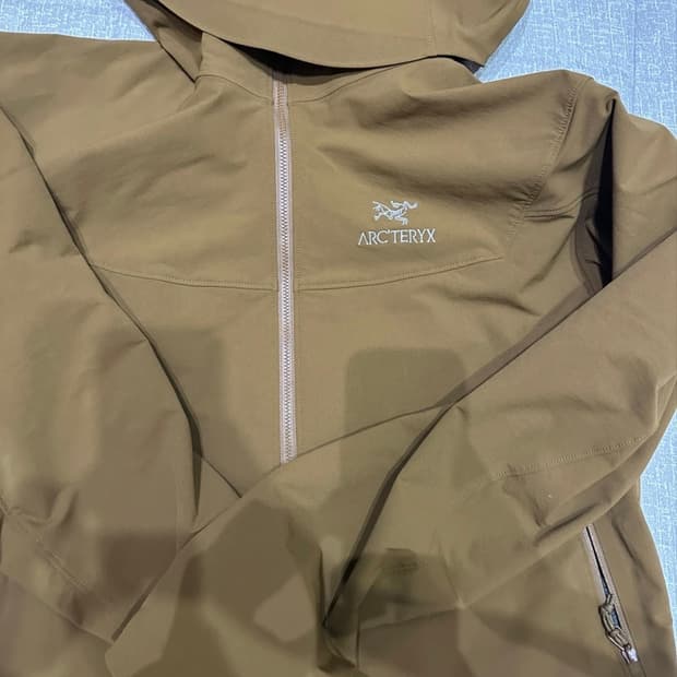 아크테릭스 감마 LT 후디 렐릭 L 사이즈  상태 9.6/10  구하기어