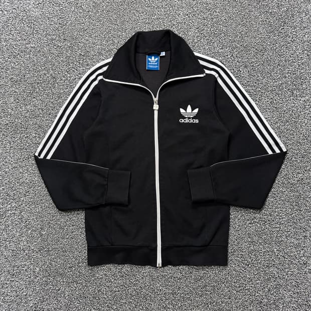 Name : 아디다스 유로파 시그니처로고 블랙컬러 져지 :) 