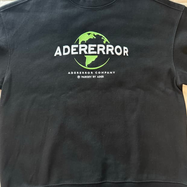 아더에러 버셜 맨투맨 A1