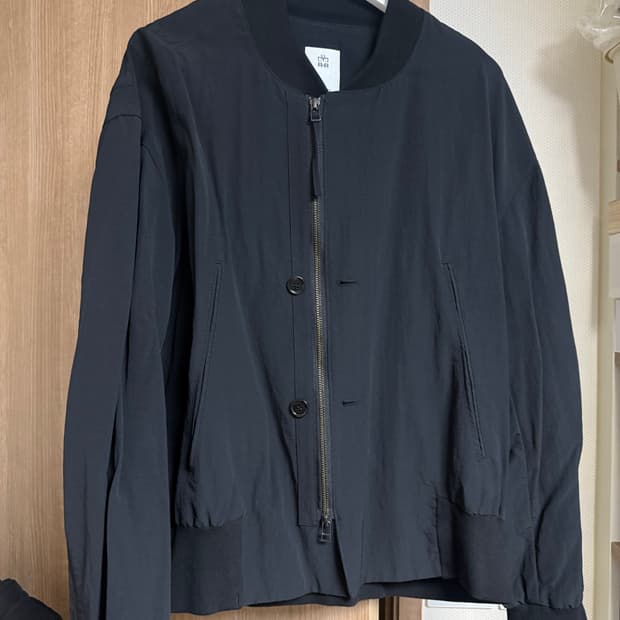 폴리테루 나일론 바시티 자켓 3