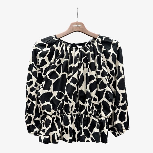 ZARA 자라 긴팔 블라우스 지브라 패턴 허리 밴딩 디테일 블랙 화이트