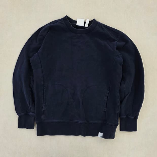 [95] 아디다스 XO 크루 맨투맨 0220J