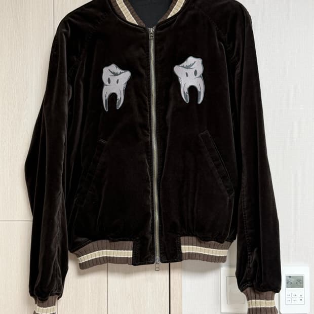 타이핑미스테이크 이얼즈어고 리버시블 수베니어 자켓 L