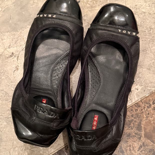 프라다 스포츠 플랫 슈즈 250