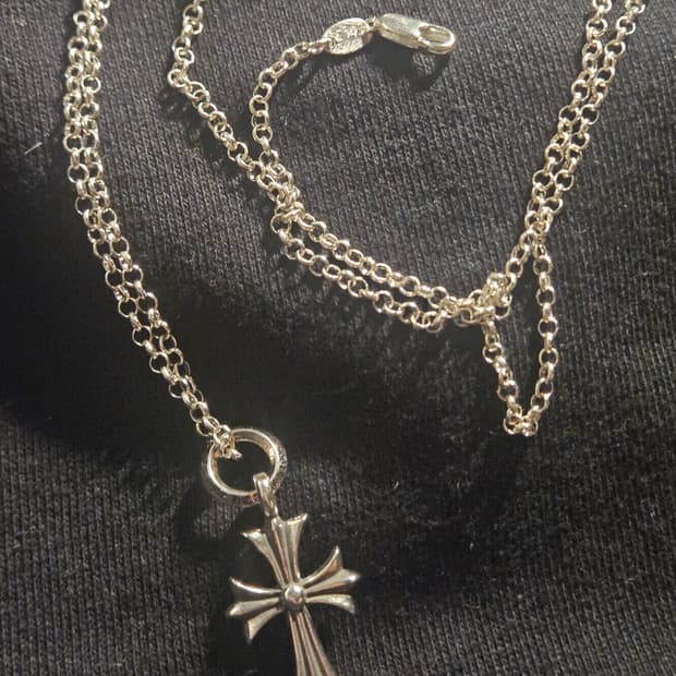 Silver cross necklace