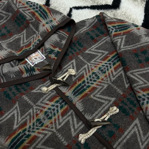 [실측여성L]Japan 90s 나바호 패턴 울 더플코트