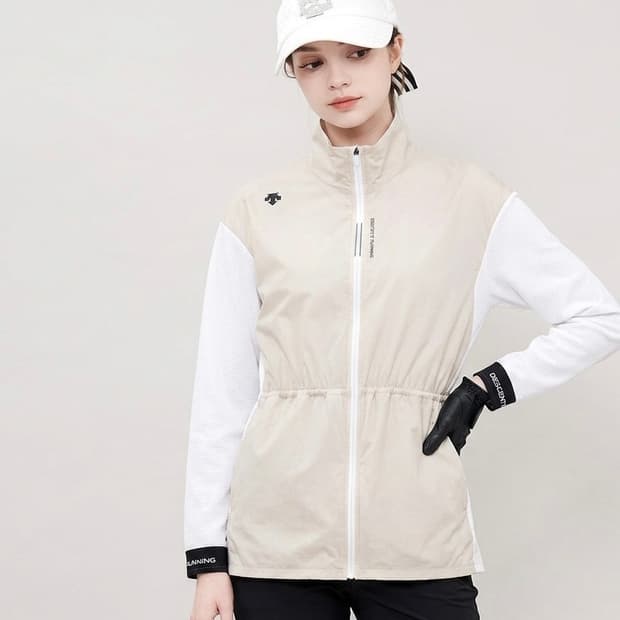 데상트 여성 얇은 바람막이 자켓 골프자켓 러닝자켓 90