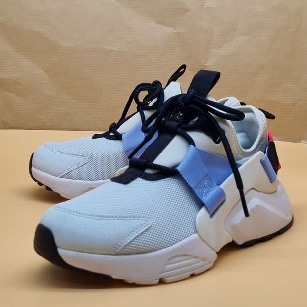 나이키 에어허라취 시티로우 여성운동화240.