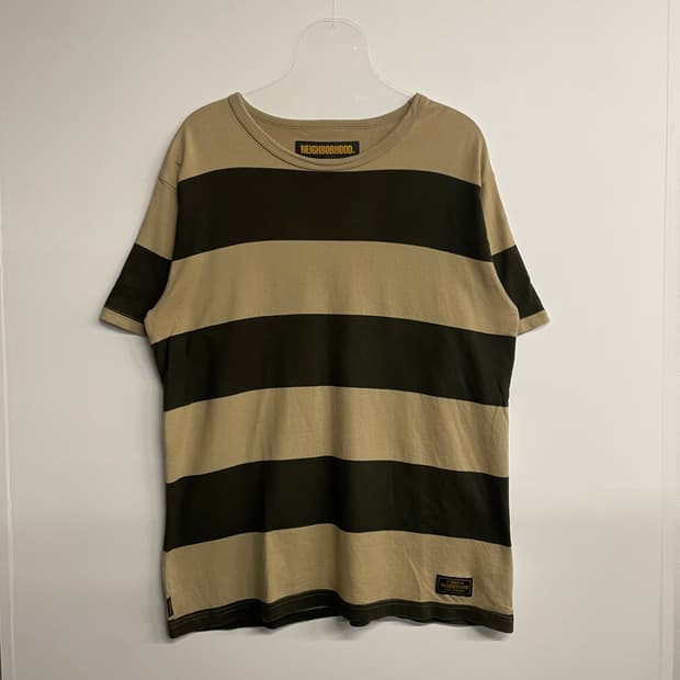 네이버후드 보더 티셔츠
