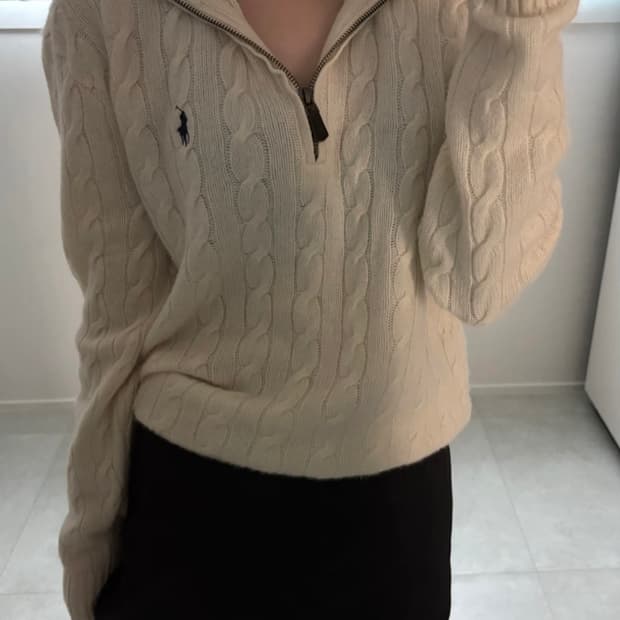 폴로 케이블 울 캐시미어 반집업 니트