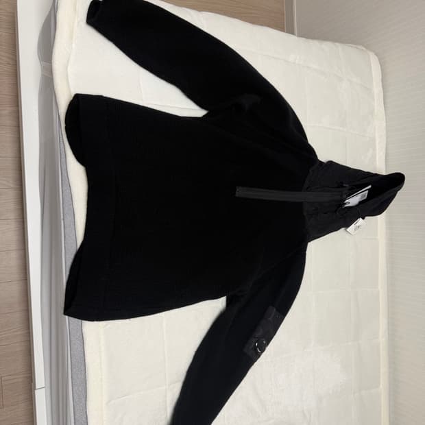 C.P. Company 니트 후드티 블랙