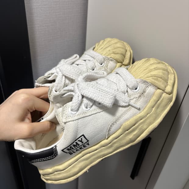 미하라 야스히로 신발