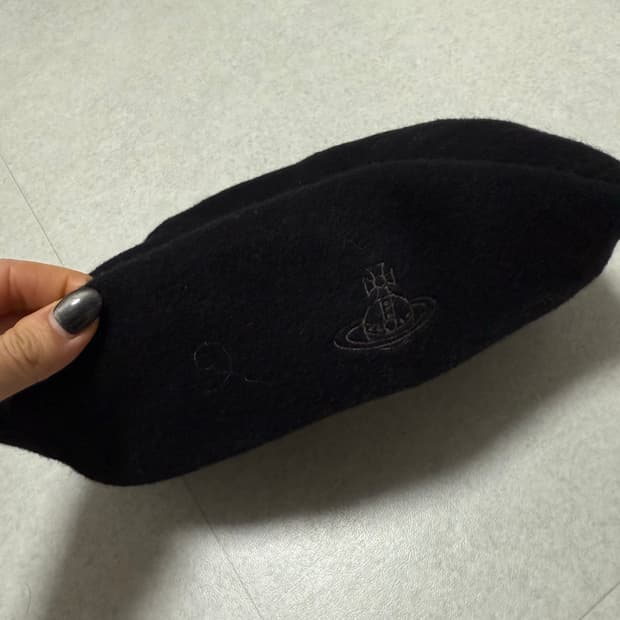 비비안 웨스트 우드 베레모