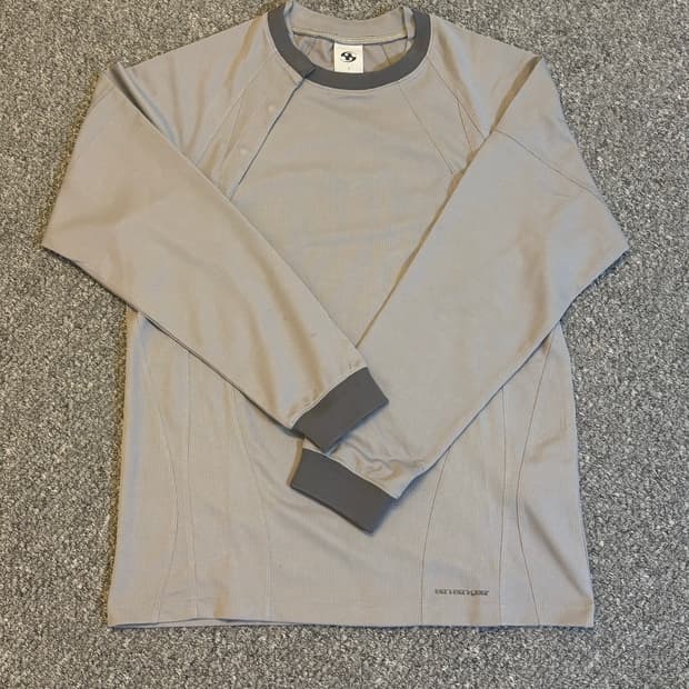 산산기어 플래킷 롱 슬리브 그레이