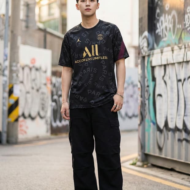 조던 파리생제르망 블랙 트레이닝 티셔츠_M