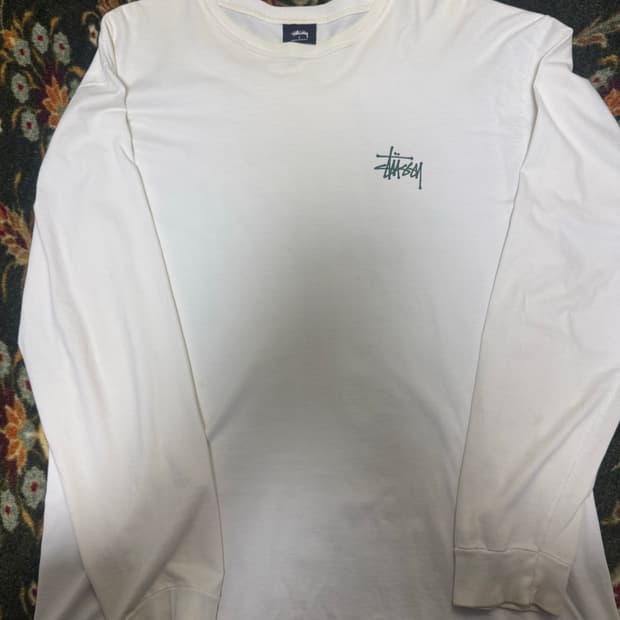 스투시 롱슬리브