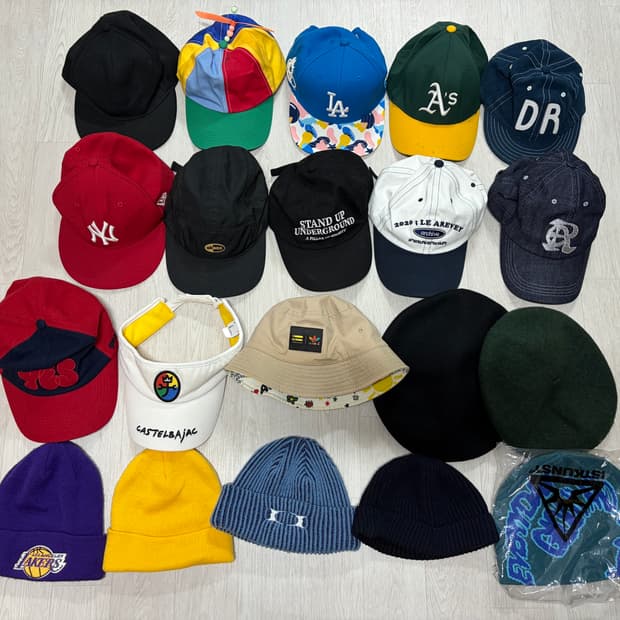 모자 모음 (예스아이씨, 나이키, 크리틱 등)