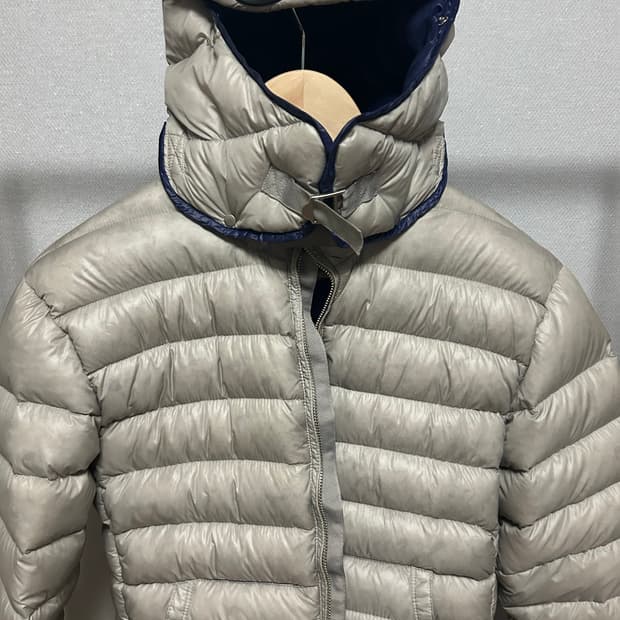 CP 컴퍼니 경량 패딩