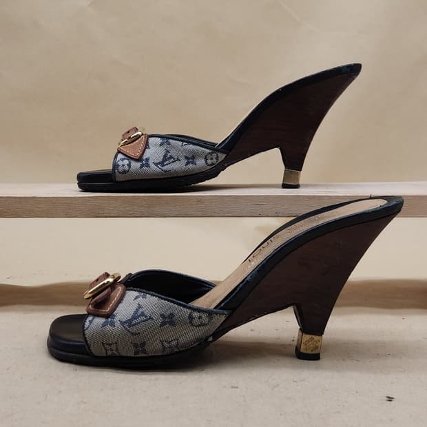 루이비통 모노그램 미니린 뮬 샌들 36.5 235 굽9