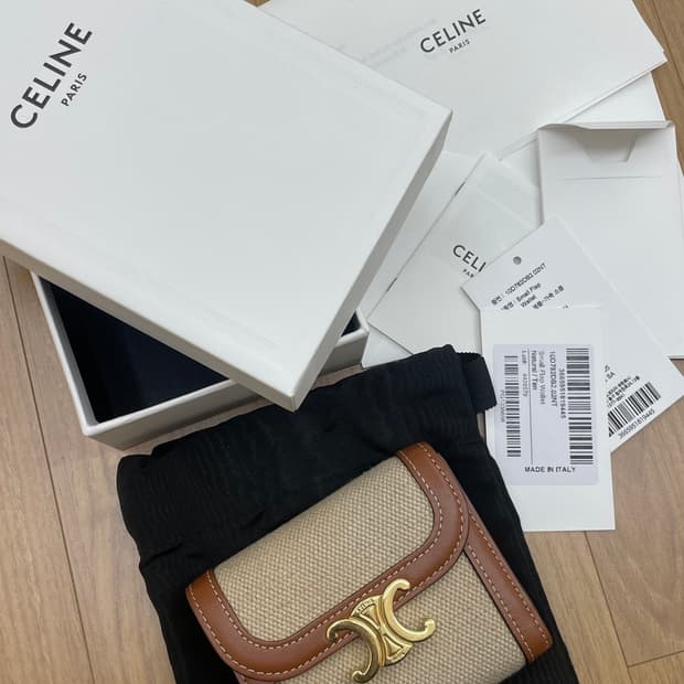 셀린느 트리옹프 캔버스 3단 반지갑