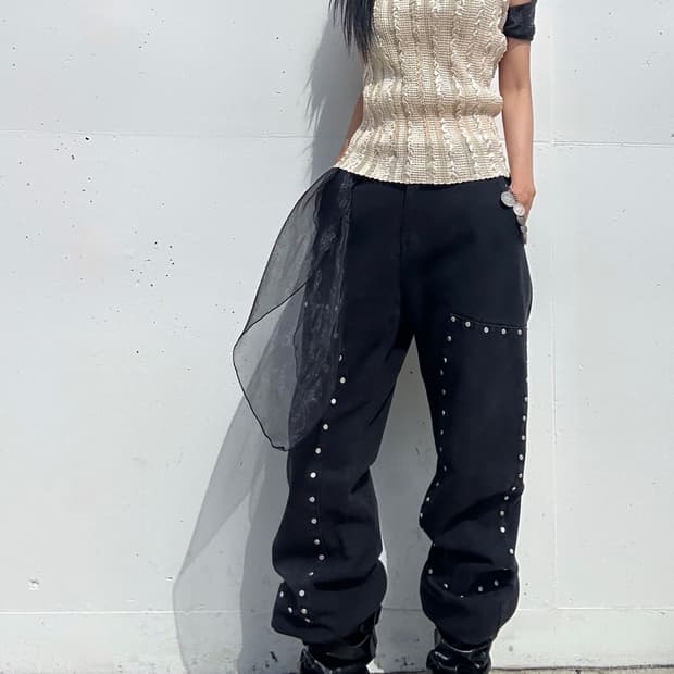 Wave lined pleats sleeveless / butter