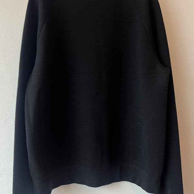 Theory 띠어리 남성 블랙 라운드울니트

