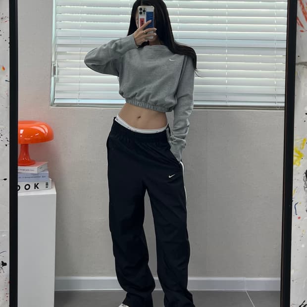 (WOMEN)나이키 크롭 맨투맨-M1739