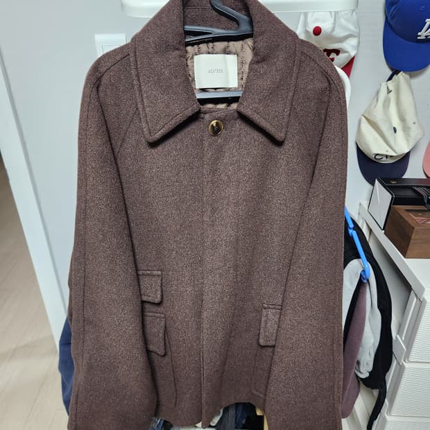 라퍼지스토어 울 하프코트 팝니다