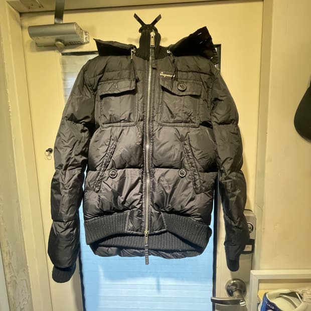 디스퀘어드2 블랙숏패딩 깨끗 