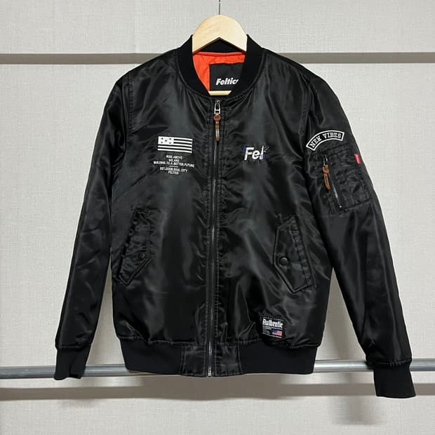펠틱스 블랙 봄버 자켓 90