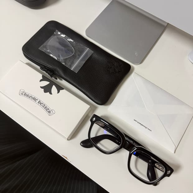 크롬하츠 pen15 안경 블랙 실버