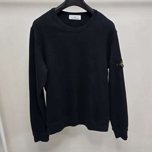 23fw 스톤아일랜드 맨투맨 블랙 L사이즈 100 판매