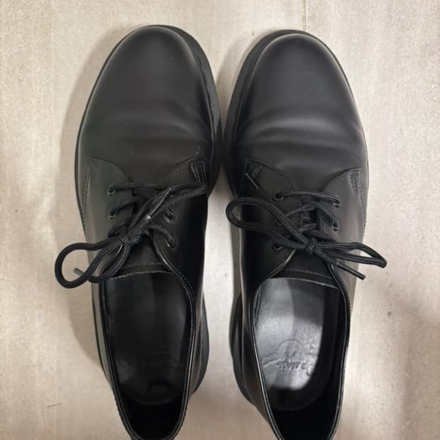 닥터마틴 1461 모노 uk7