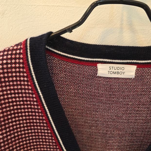 스튜디오 톰보이 브이넥 가디건 체크