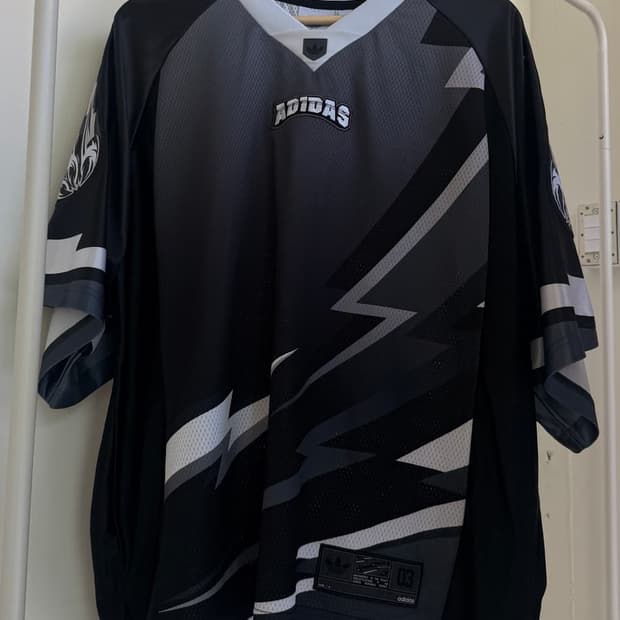 아디다스(Adidas) 아딜레늄 시즌3 반팔 저지