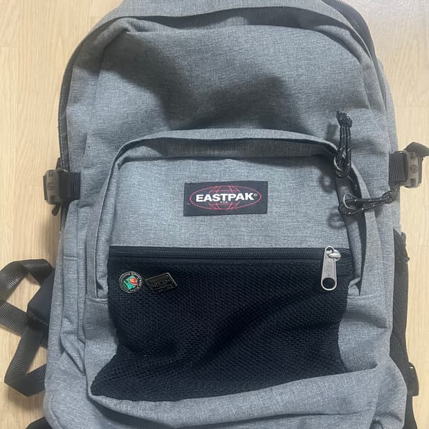 이스트팩 백팩