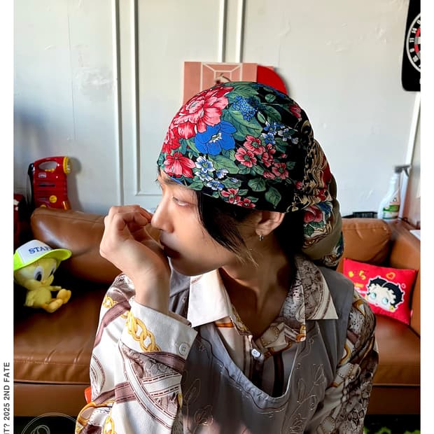 JPN Vintage Antique Floral Graphic Scarf