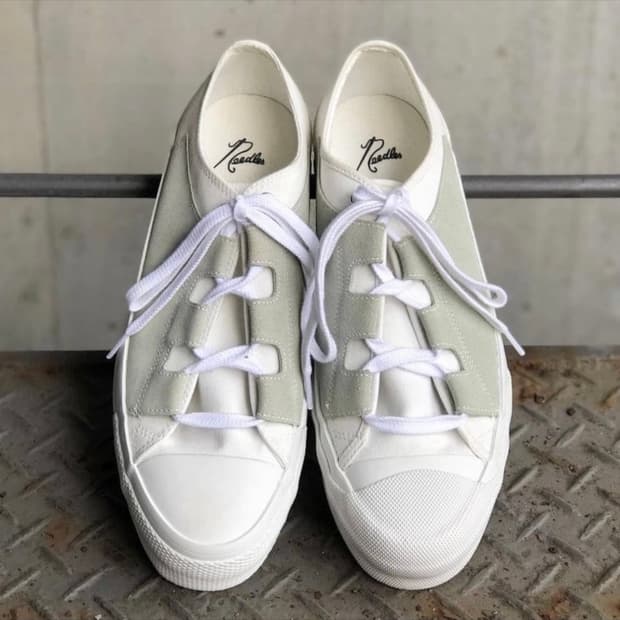 니들스 길리 스니커즈