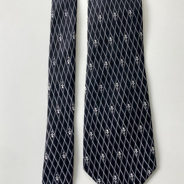 미치코런던 넥타이