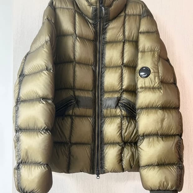 CP컴퍼니 D.D. Shell 다운 패딩 56