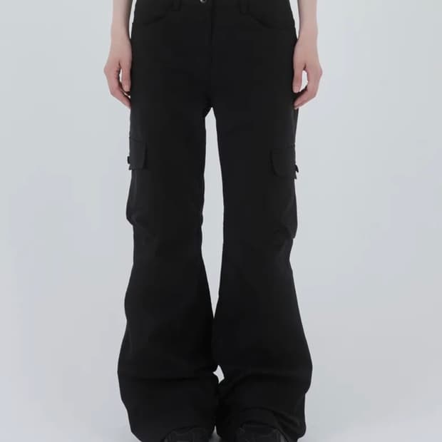 Pocket cargo bootscut pants BLACK