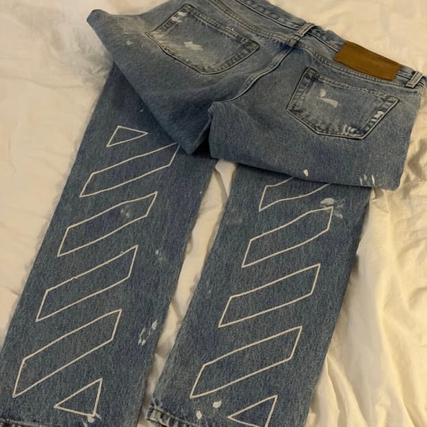 [버질기는 아니지만] 22SS 오프 화이트 슬림 진