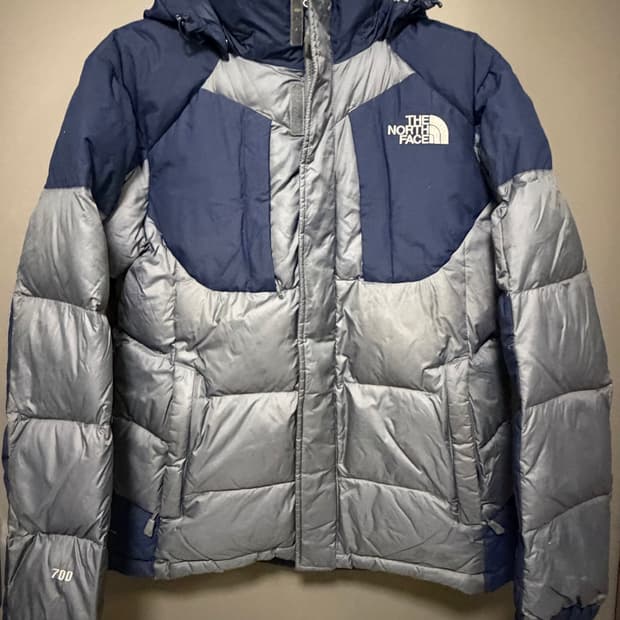노스페이스 700 구스패딩 네이비/그레이ㅑ